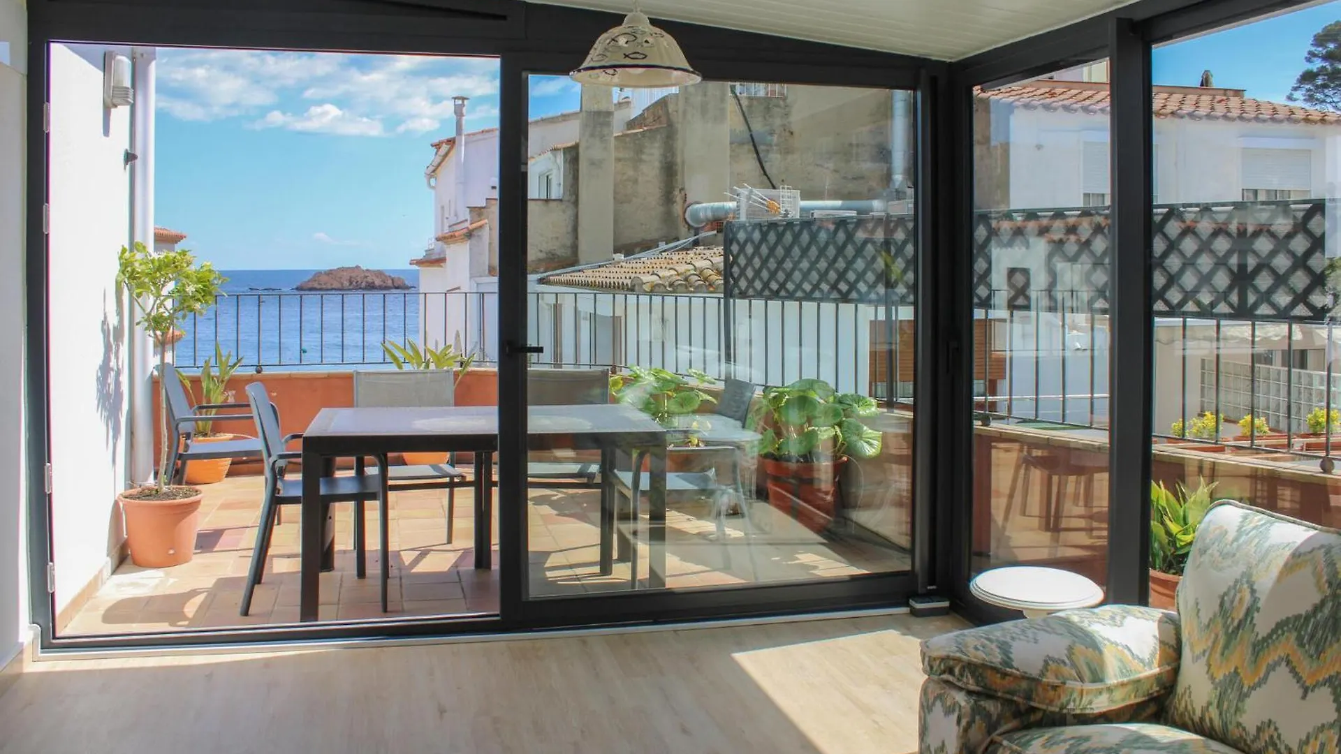 Awesome Apartment In Gerona With House Sea View Tossa de Mar