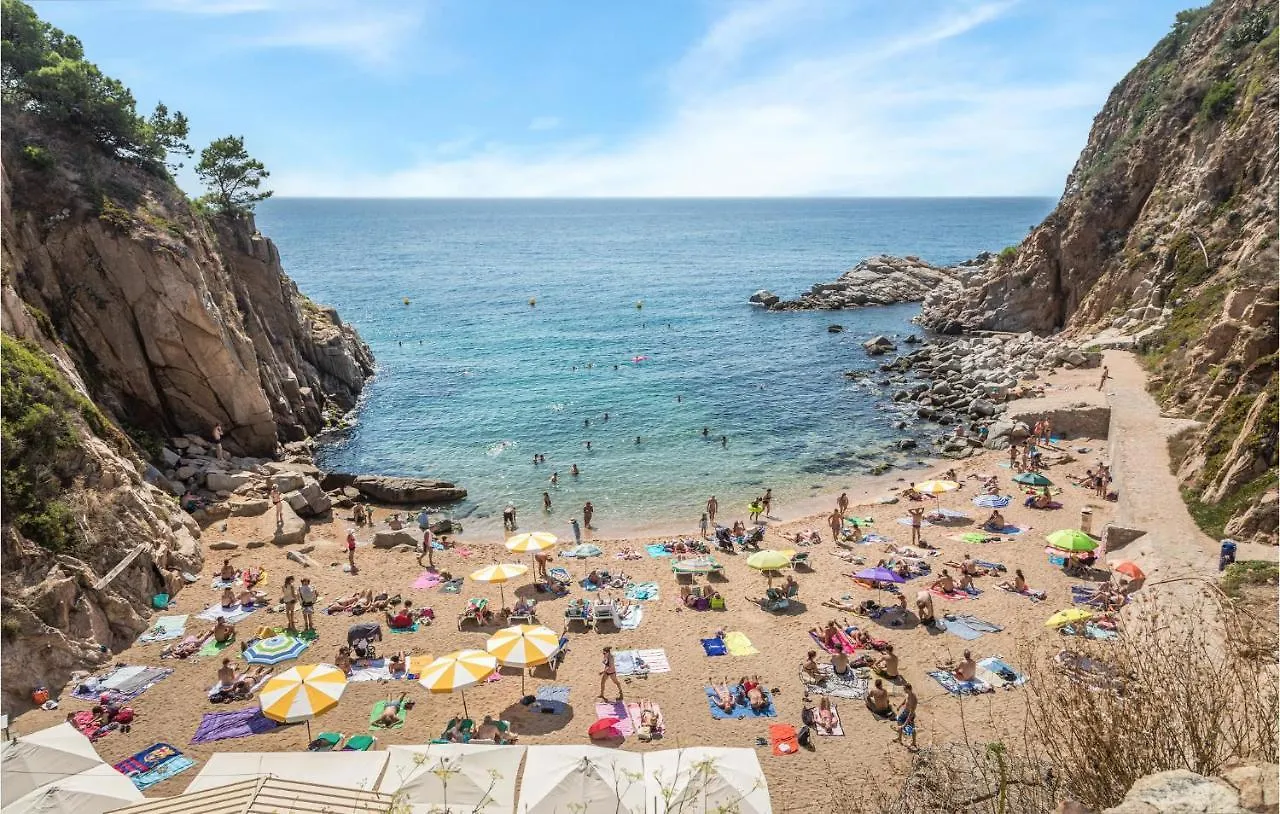 Awesome Apartment In Gerona With House Sea View Tossa de Mar